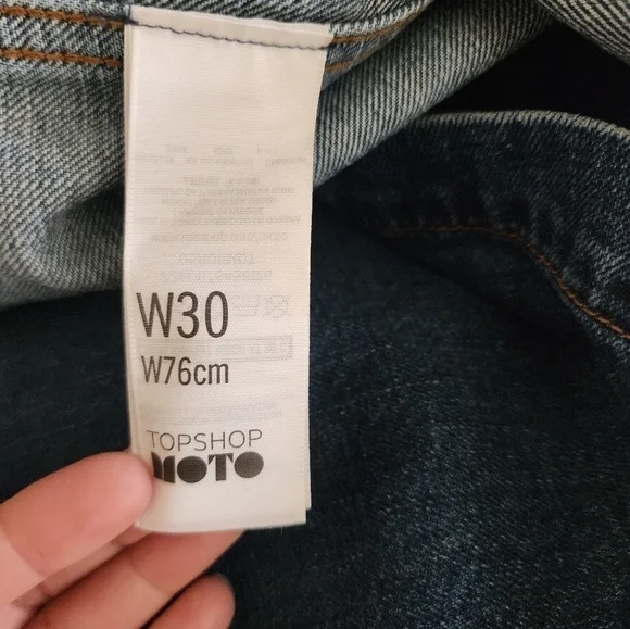 Topshop Full Button Closure Dark Wash Denim Skirt size 30 - Picture 4 of 5